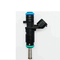 Auto-Car-Engine-Parts-fuel-injector-cleaning